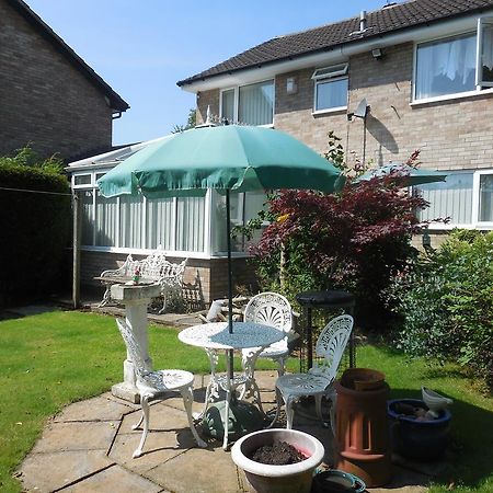 The Tulip Tree Guest House Wilmslow Bagian luar foto
